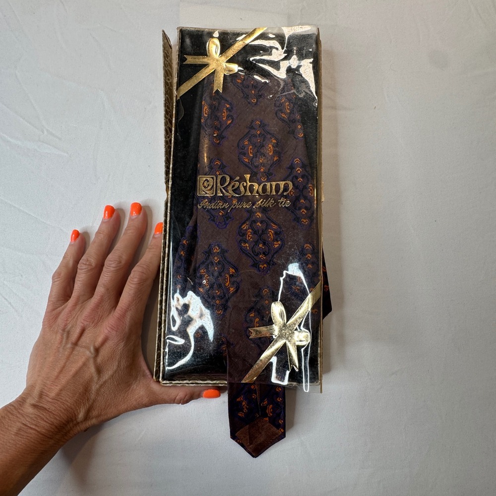 Resham Indian Necktie 1990s Vintage Pure Silk Medallion Paisley Brown Purple